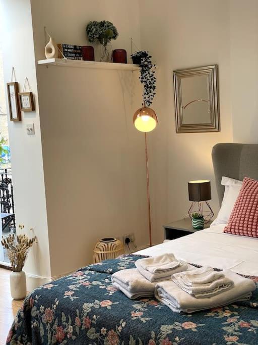 Cute&Cozy Studio Apt In Barons Court Londyn Zewnętrze zdjęcie